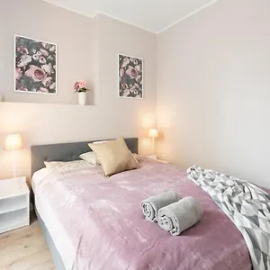 Superapart Aignera 4, Family Friendly Oasis , Варшава Польша